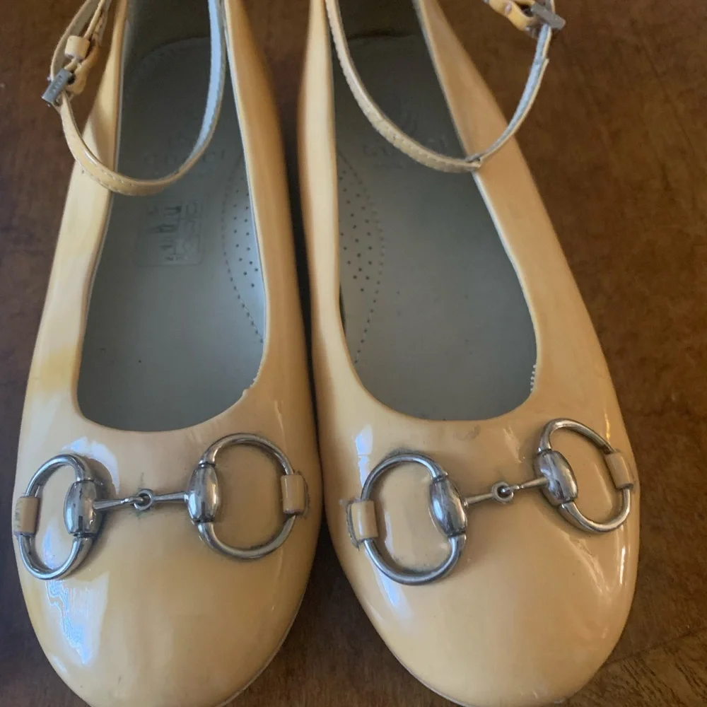 Authentic Gucci yellow patent ballet flats girls 31 13 - Picture 2 of 4